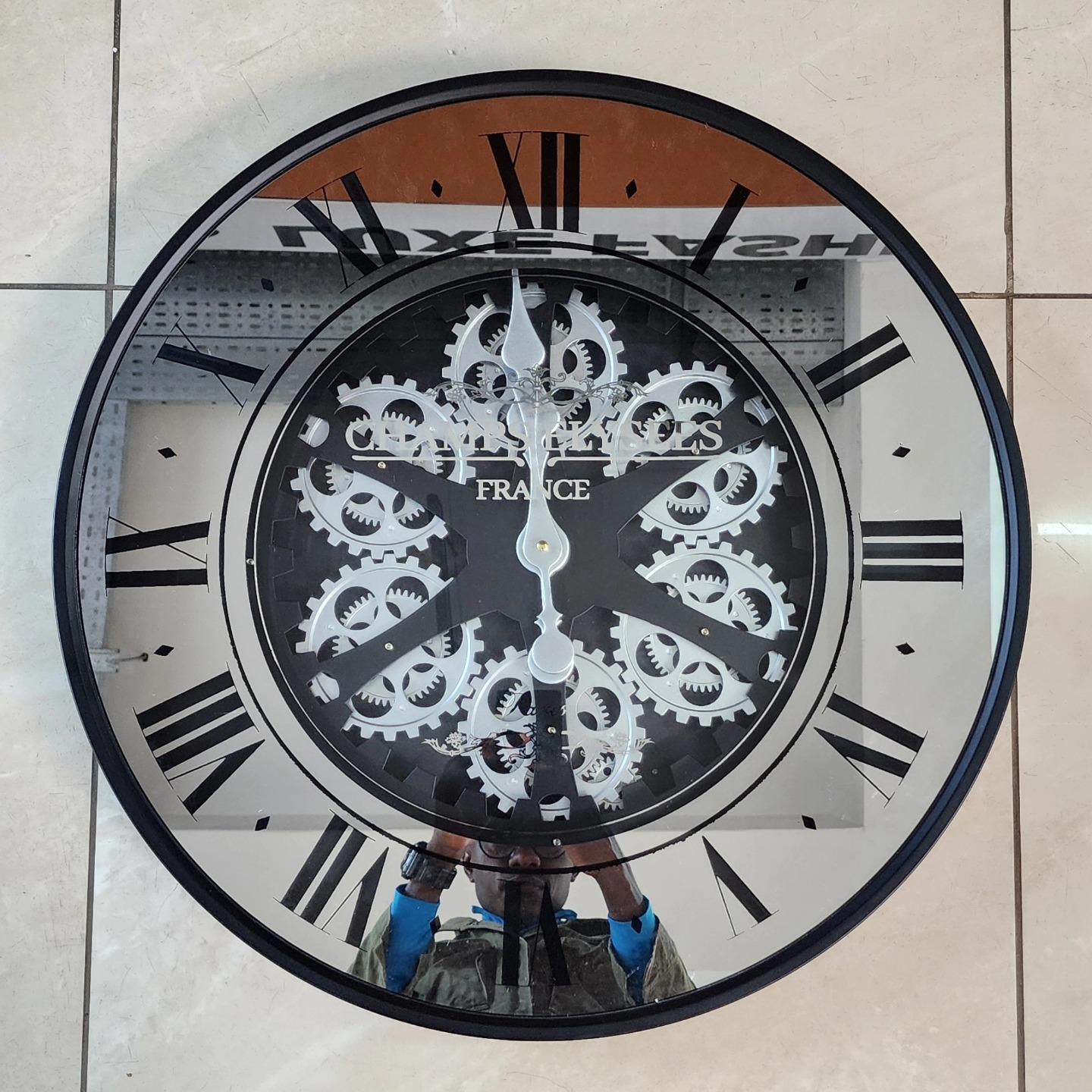 Real moving gears antique, vintage wall clock, roman clock, vintage clock