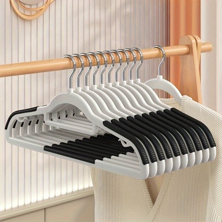 Non-Slip 10 Pieces Hangers,